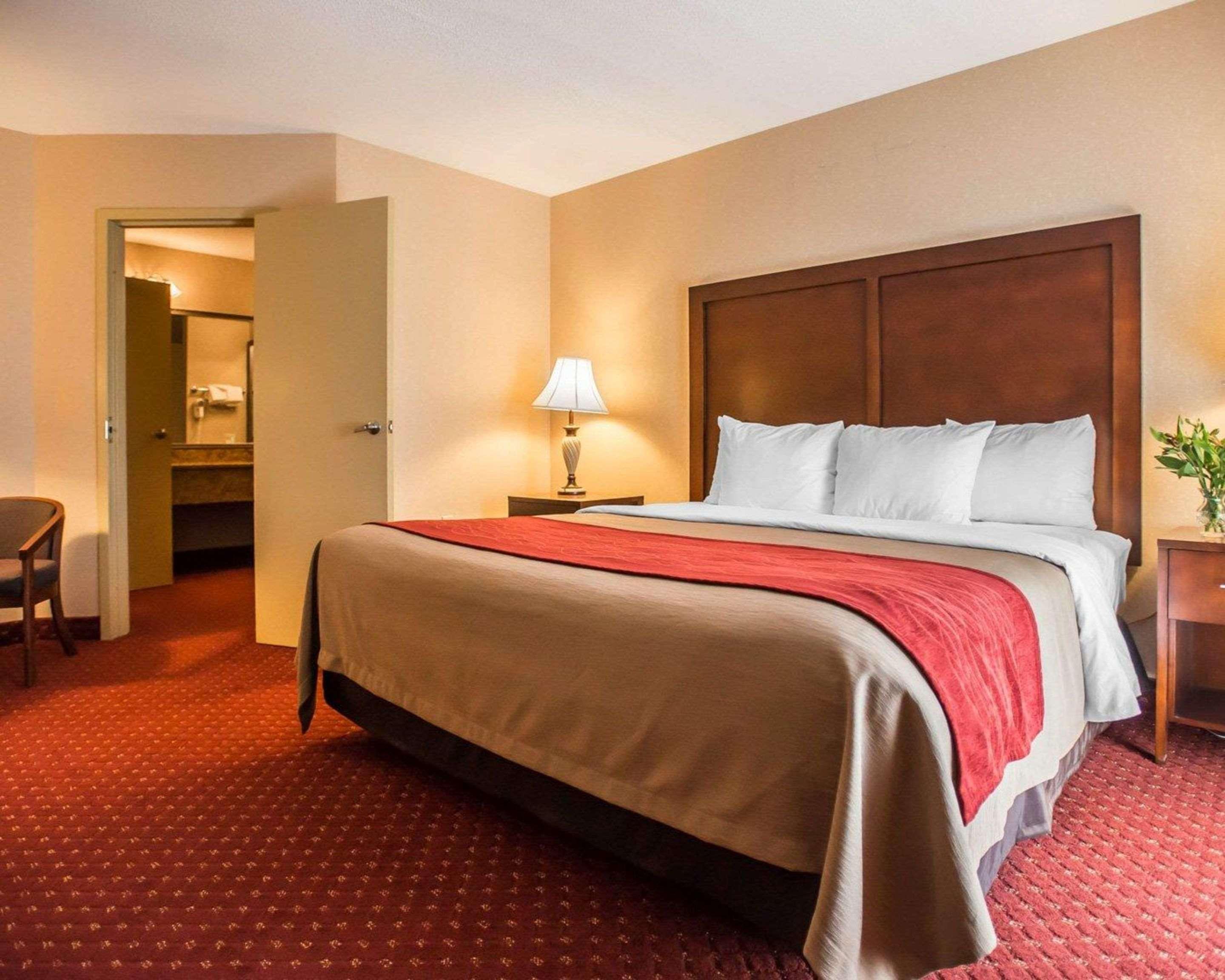 Comfort Inn Pocono Lakes Region Lake Ariel Екстериор снимка