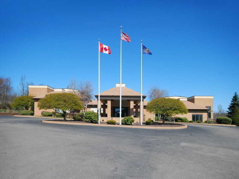 Comfort Inn Pocono Lakes Region Lake Ariel Екстериор снимка